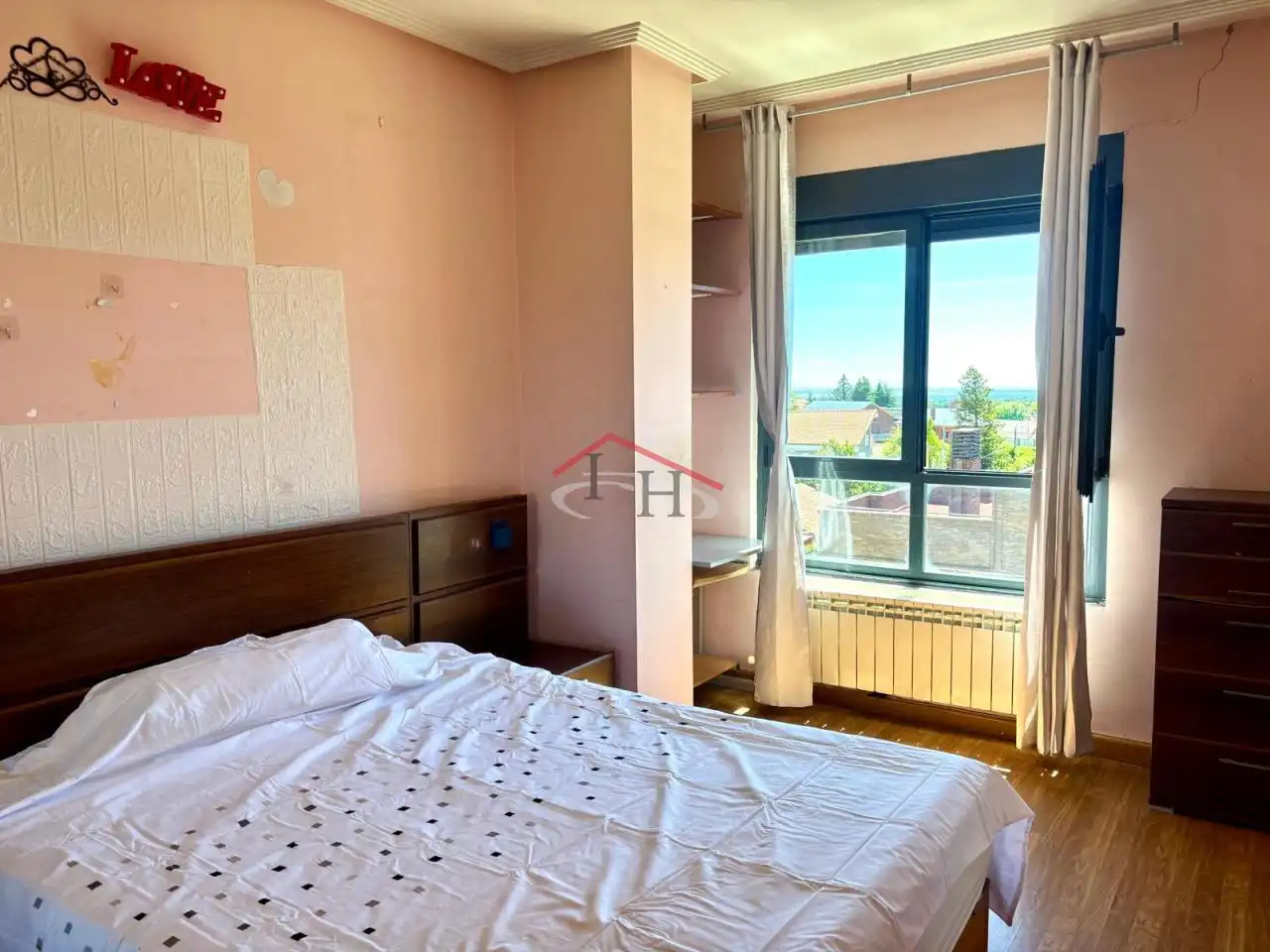Bedroom of Apartments for sale in Valverde de la Virgen  with Heating, Parquet flooring and Terrace