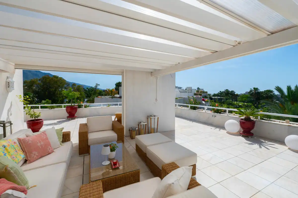 Penthouse with lift for sale in Nueva Andalucía, imagen 7