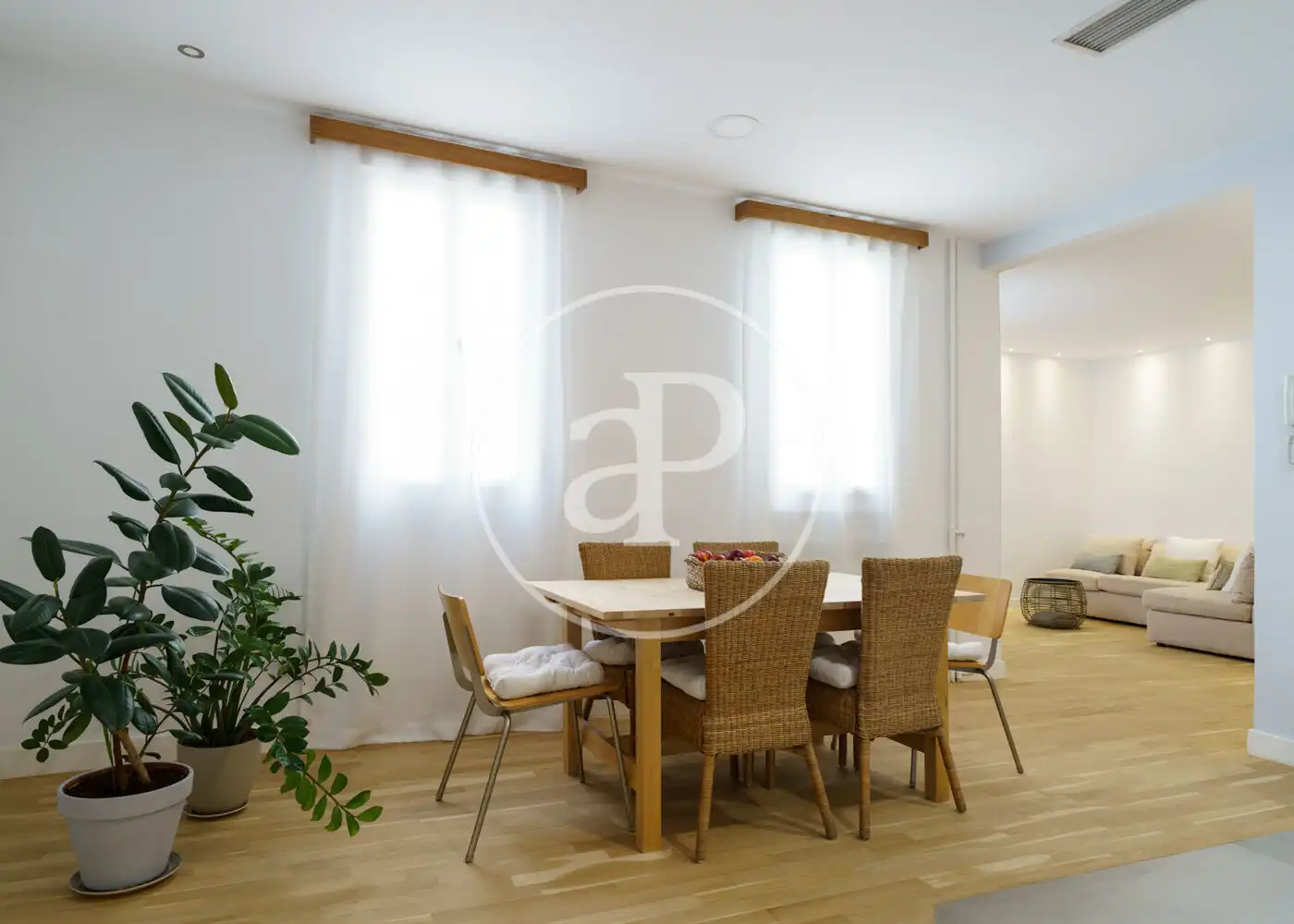 Dining room of Flat for rent in Madrid  with Air Conditioner, Heating and Furnished