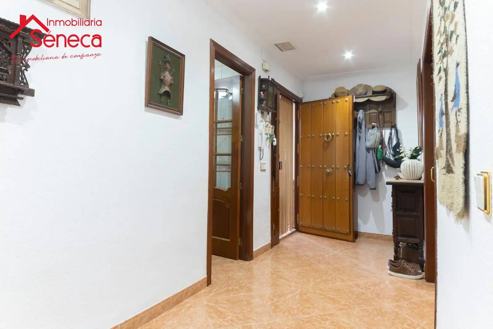 Houses for sale in La Carlota  with Air Conditioner, Heating and Private garden