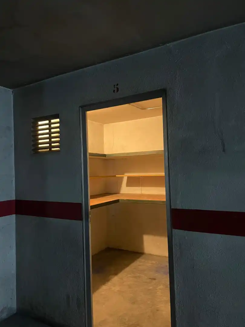 Individual con ascensor en venta en Sant Josep - Zona Hospital, imagen 2
