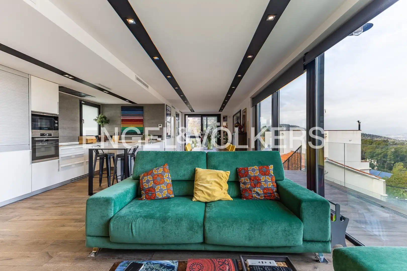 Living room of Houses for sale in Sant Cugat del Vallès  with Air Conditioner, Heating and Private garden