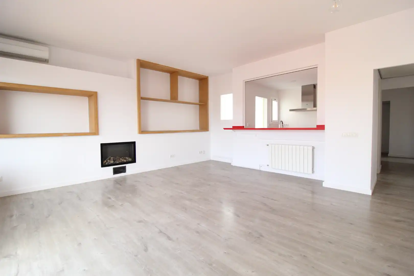 Sala d'estar de Àtic de lloguer en Barcelona amb Aire condicionat, Calefacció i Parquet