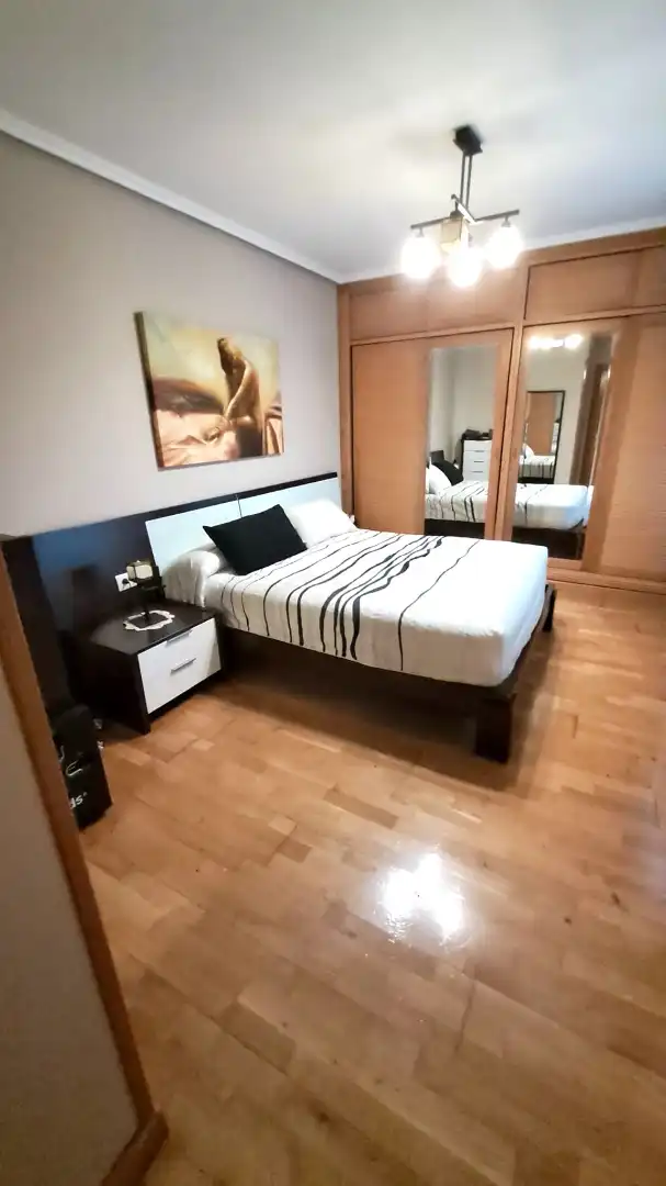 Schlafzimmer von Wohnung zum Verkauf in Cuéllar mit Heizung, Parkett und Abstellraum