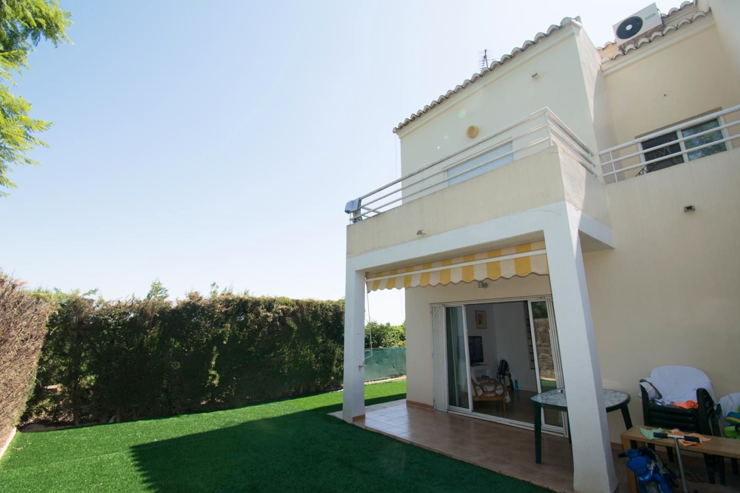 Garden of Single-family semi-detached to rent in Chiva  with Private garden, Terrace and Oven