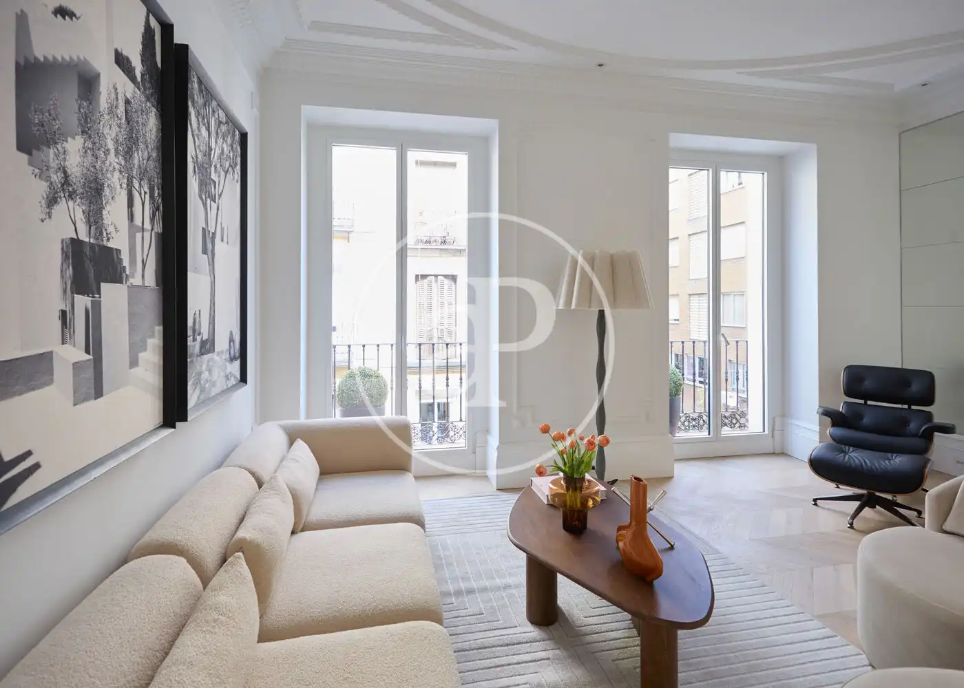 Living room of Flat for sale in Madrid  with Air Conditioner, Heating and Balcony