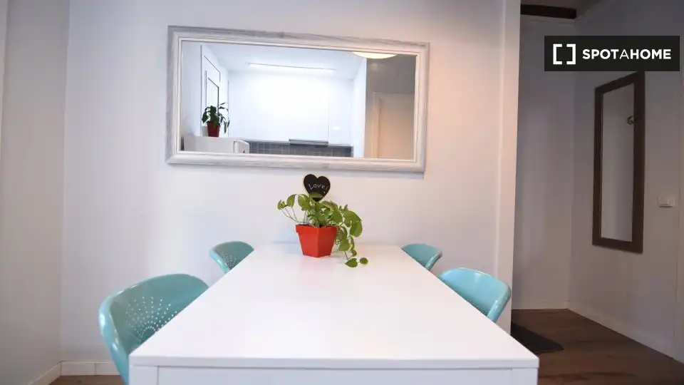 Piso con terraza en alquiler en Eixample, imagen 13