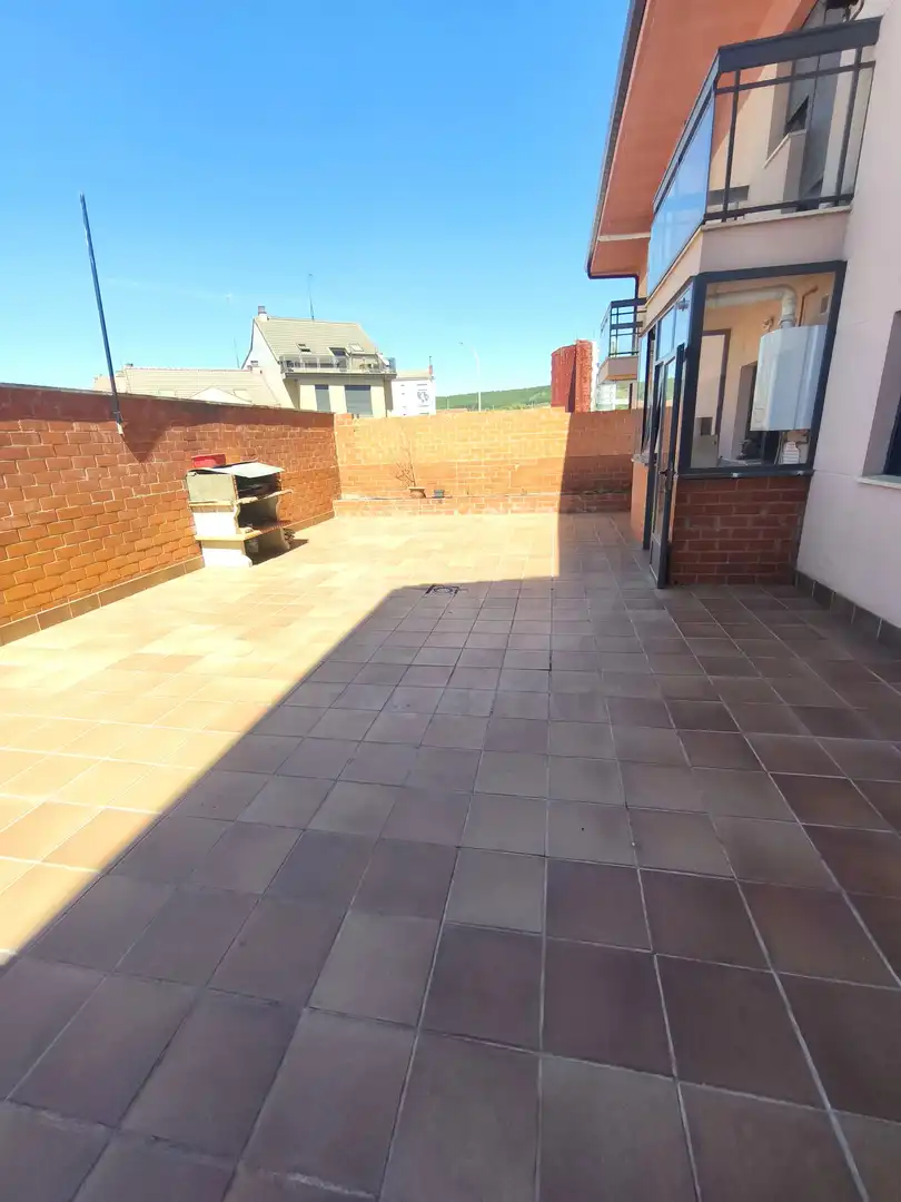 Terraza de Piso en venta en León Capital  con Calefacción y Terraza