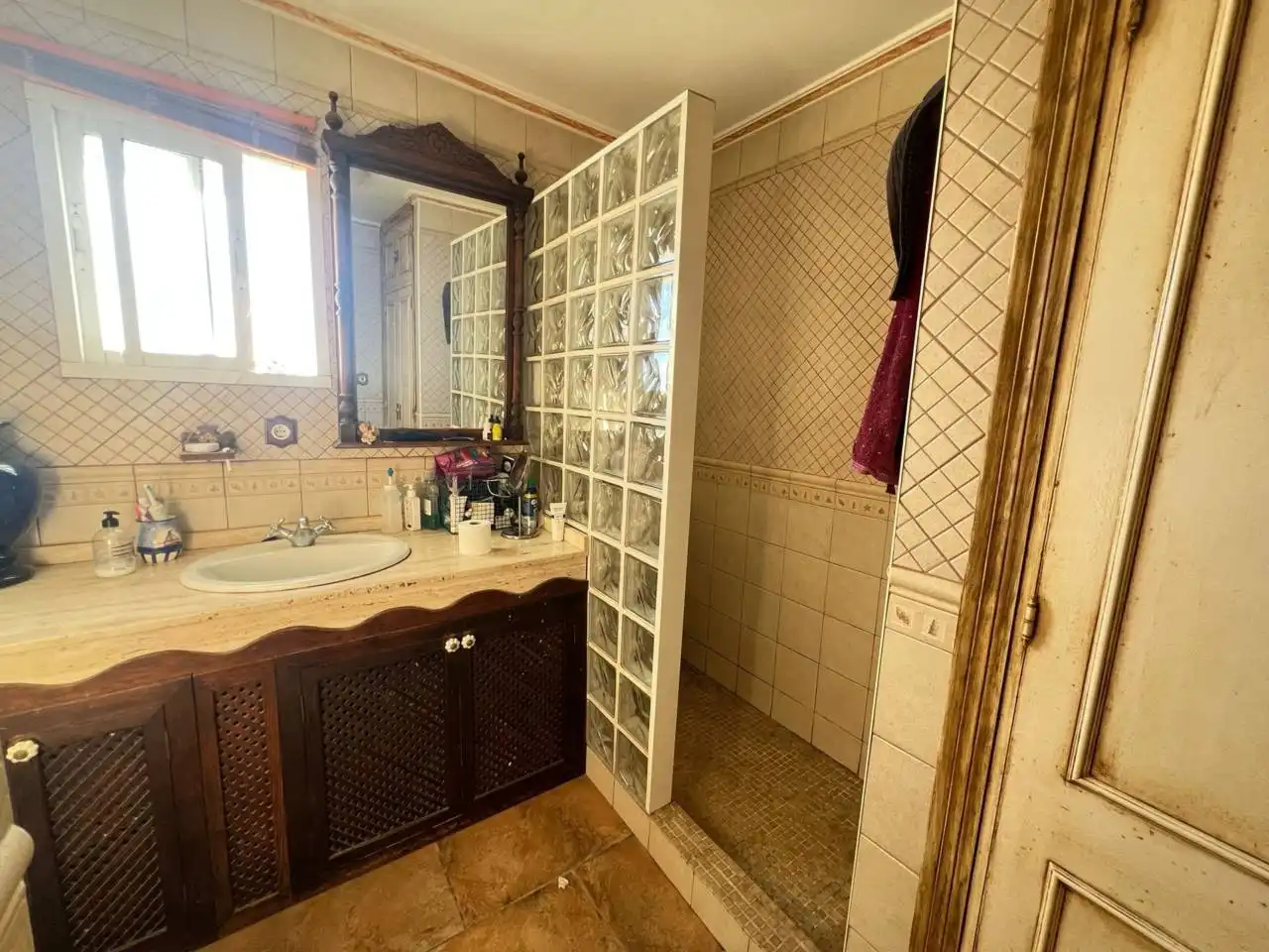 Bany de Casa adosada en venda en Estepona amb Jardí privat, Terrassa i Moblat