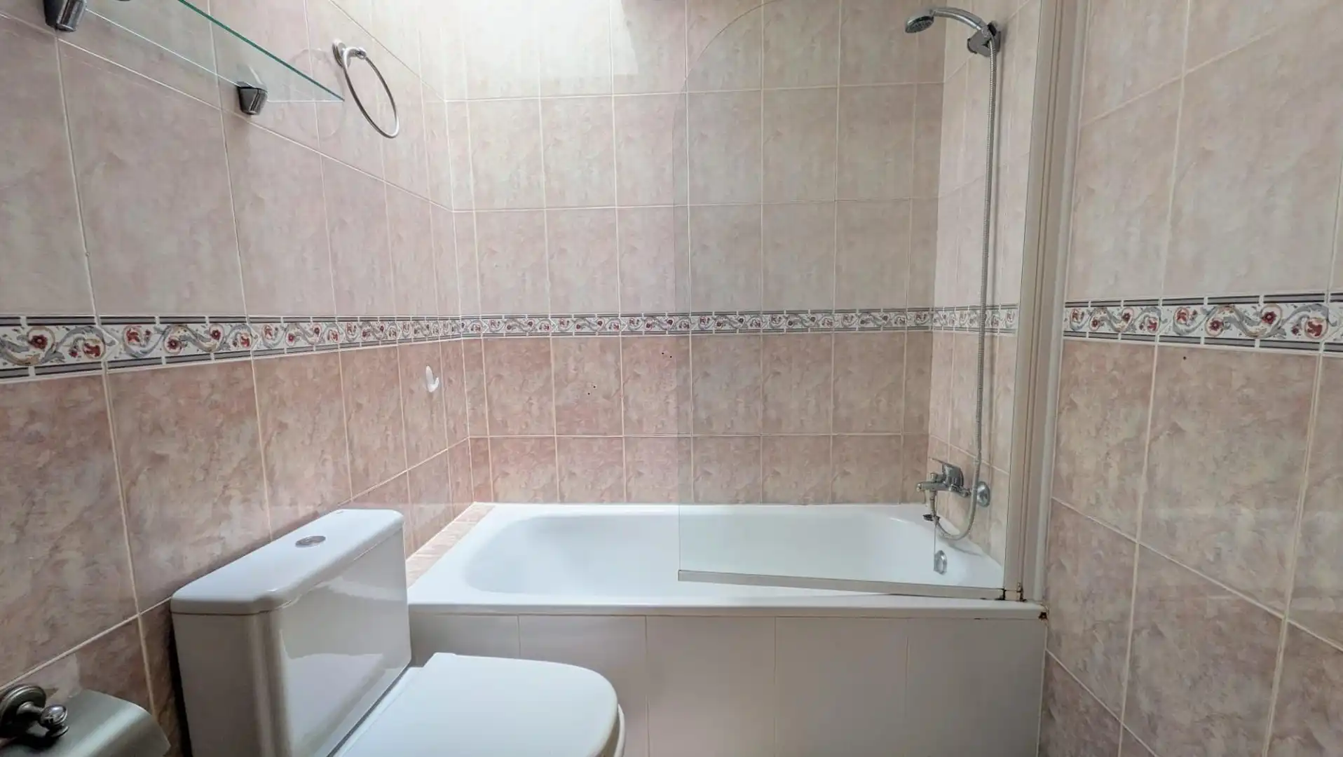 Bany de Casa o xalet en venda en L'Alfàs del Pi amb Aire condicionat, Terrassa i Piscina comunitària