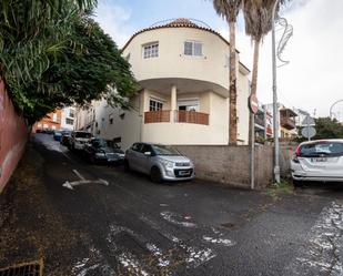 Exterior view of Flat for sale in  Santa Cruz de Tenerife Capital  with Storage room and Balcony