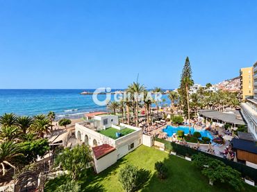 Apartamento con piscina en venta en Los Cristianos