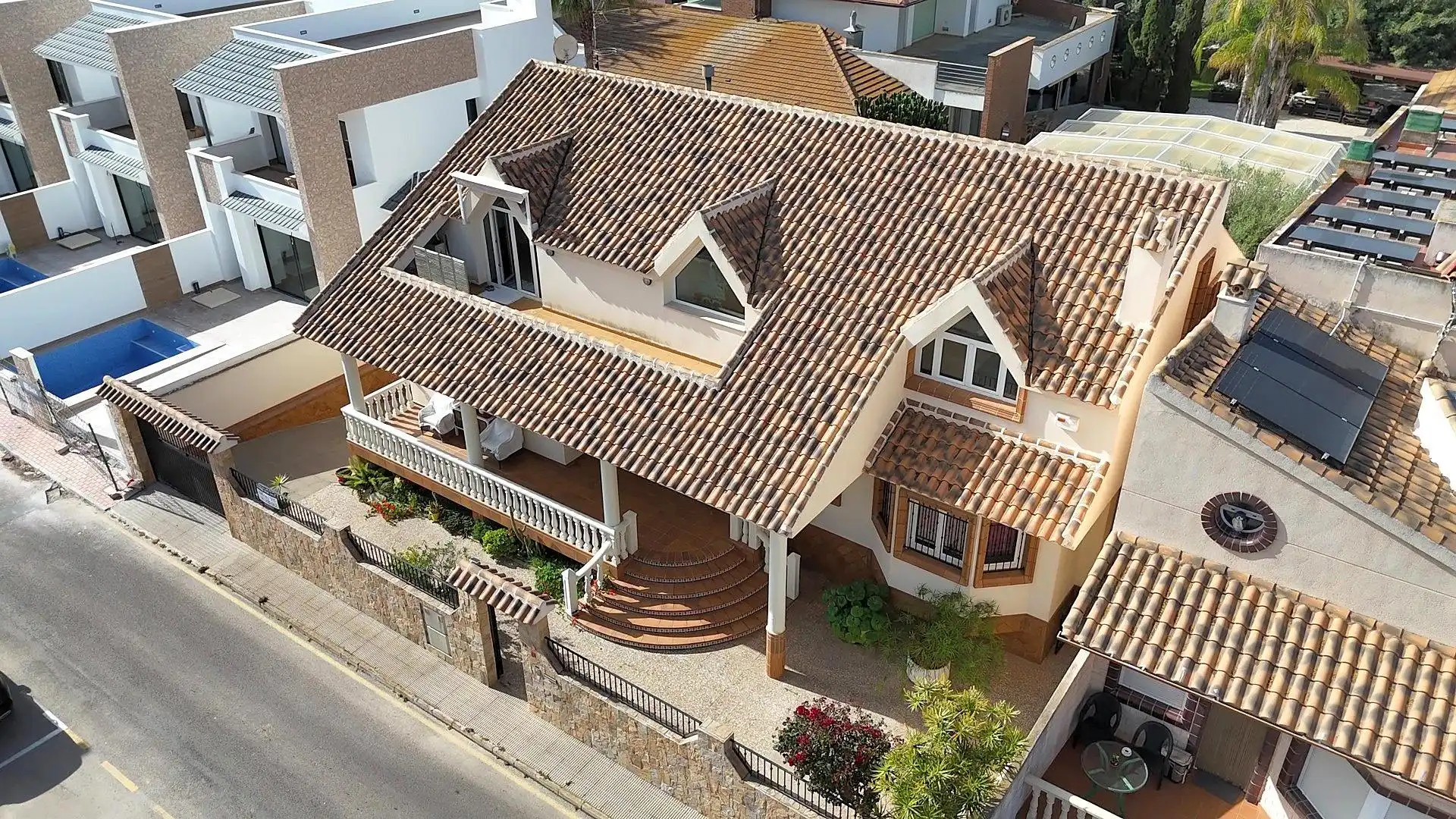 Vista exterior de Casa o chalet en venta en San Pedro del Pinatar con Aire acondicionado, Amueblado y Alarma
