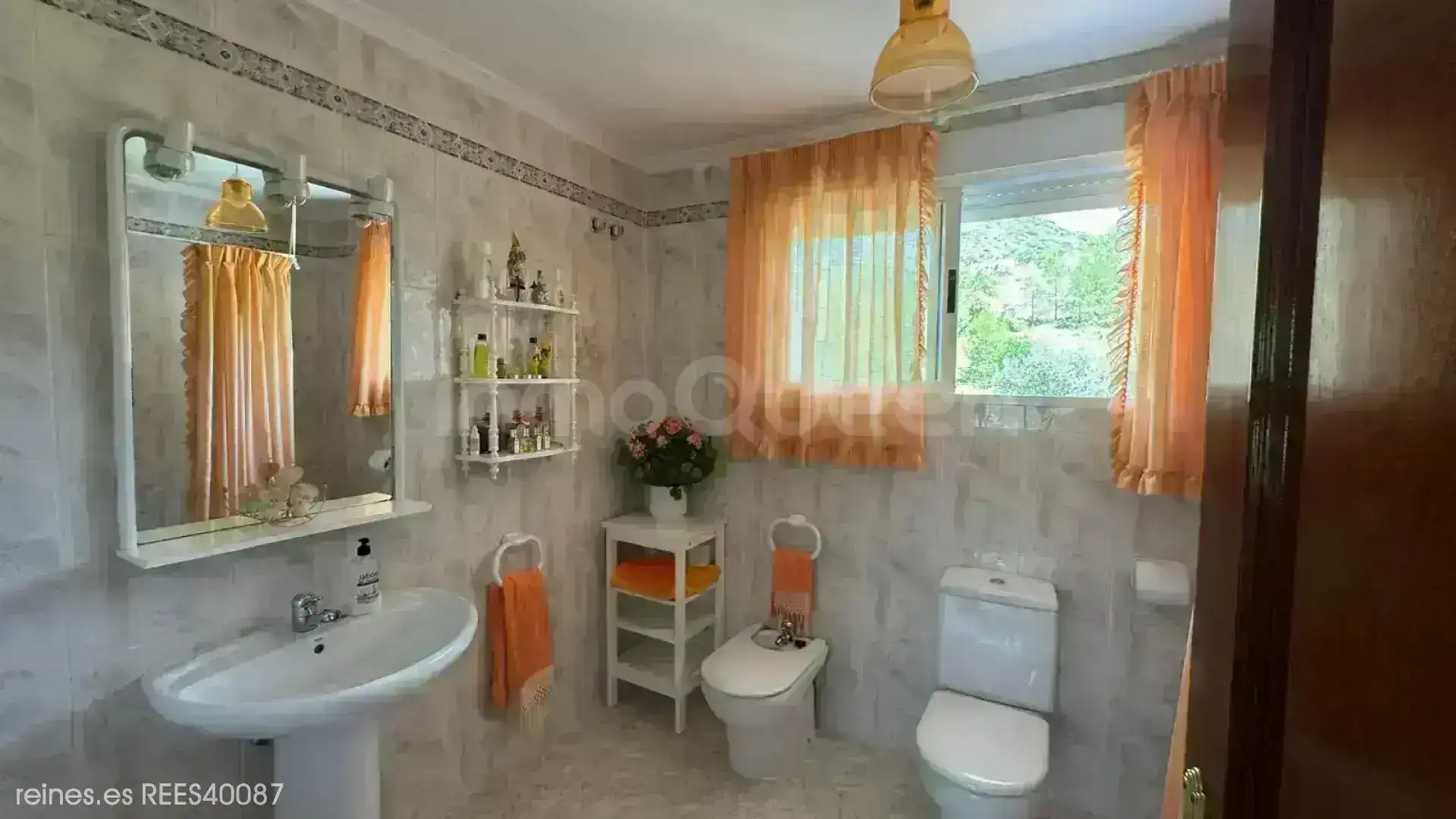 Baño de Casa o chalet en venta en Villar del Olmo con Calefacción, Jardín privado y Terraza