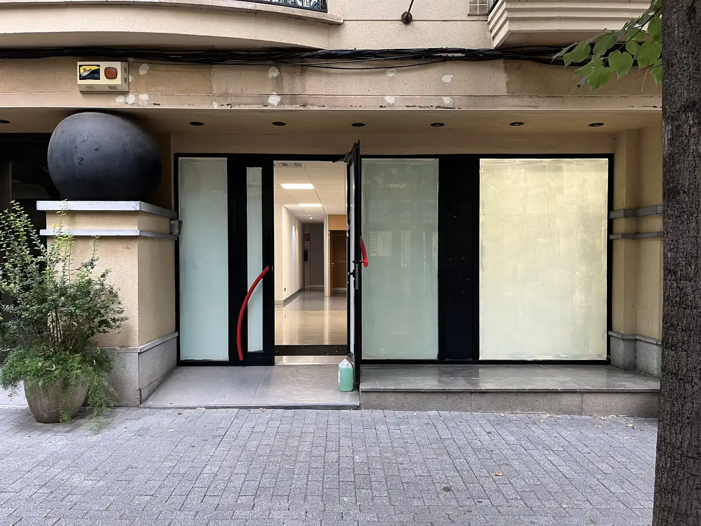 Business premises to rent in dels Arbres 4, imagen 2