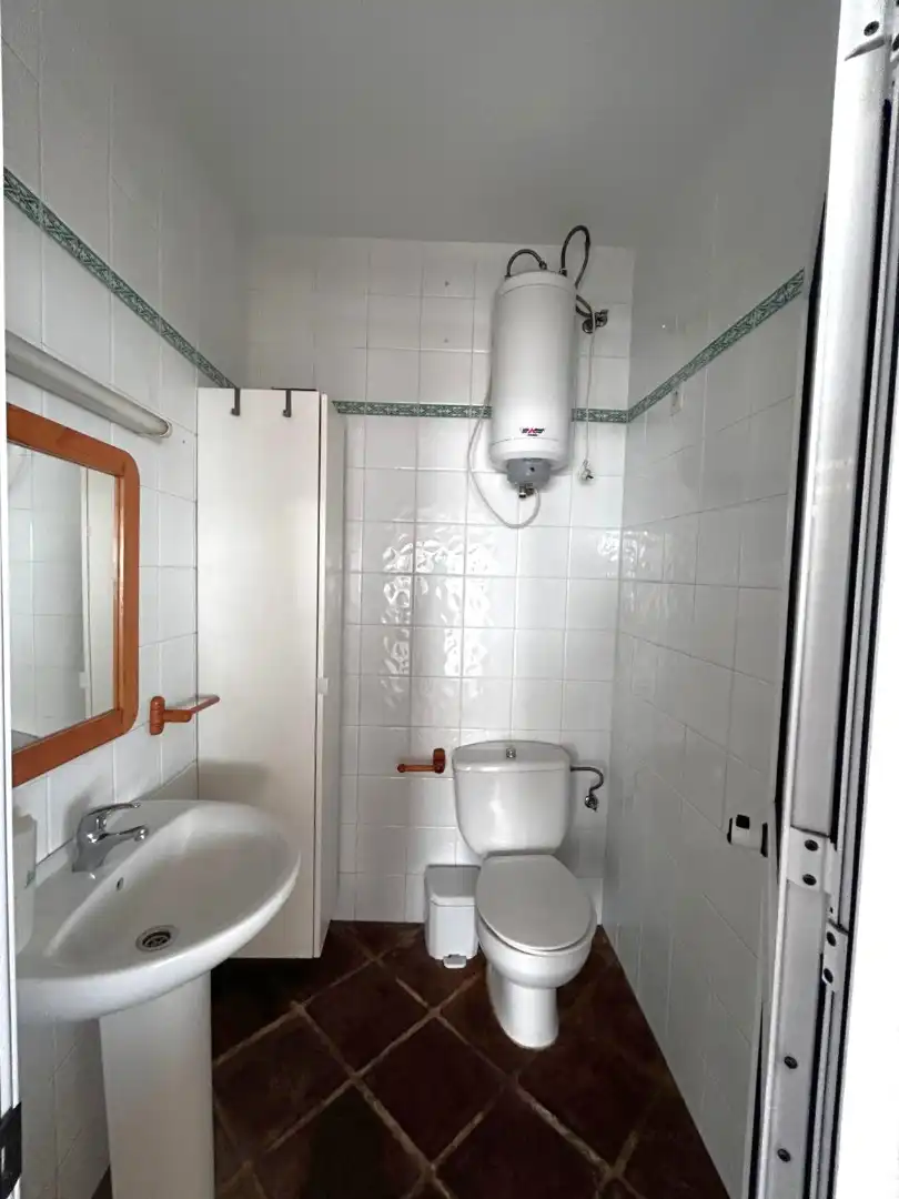 Badezimmer von Einfamilien-Reihenhaus zur Miete in Alhaurín El Grande mit Klimaanlage, Terrasse und Abstellraum