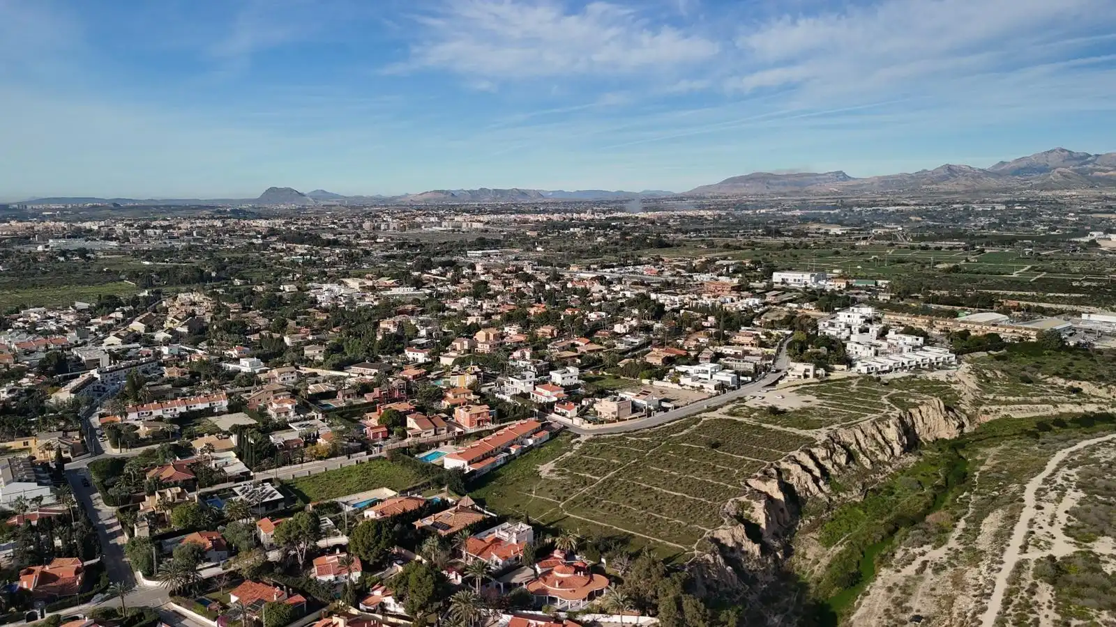 Exterior view of Houses for sale in El Campello  with Air Conditioner, Terrace and Swimming Pool