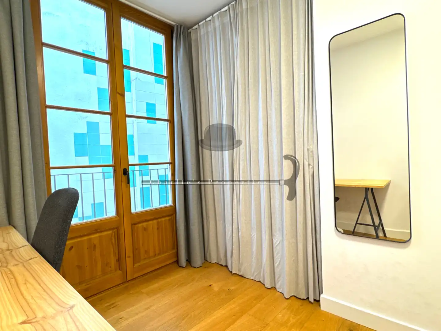 Dormitori de Apartament en venda en Barcelona amb Aire condicionat, Calefacció i Parquet