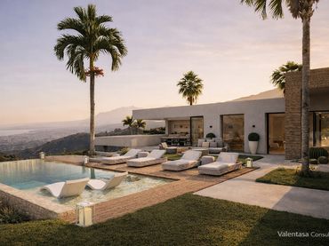 Chalet con balcón en venta en Río Real - Los Monteros