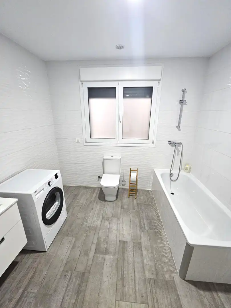 Bathroom of Detached homes for sale in Valdemoro  with Air Conditioner, Heating and Private garden