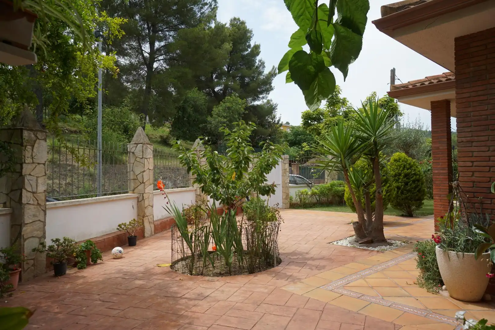 Garden of Houses for sale in Sant Boi de Llobregat  with Air Conditioner, Heating and Swimming Pool