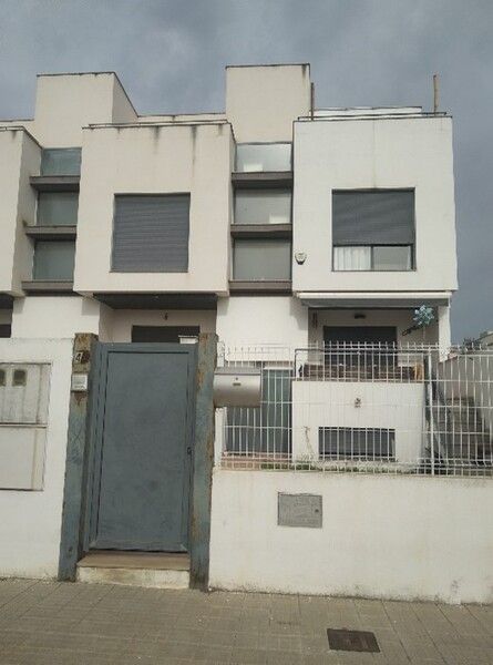 Single-family semi-detached for sale in Casco Urbano