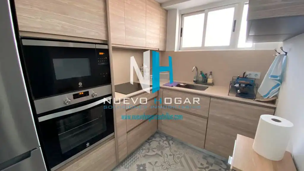 Piso con terraza en venta en Carrer la Corte, imagen 3