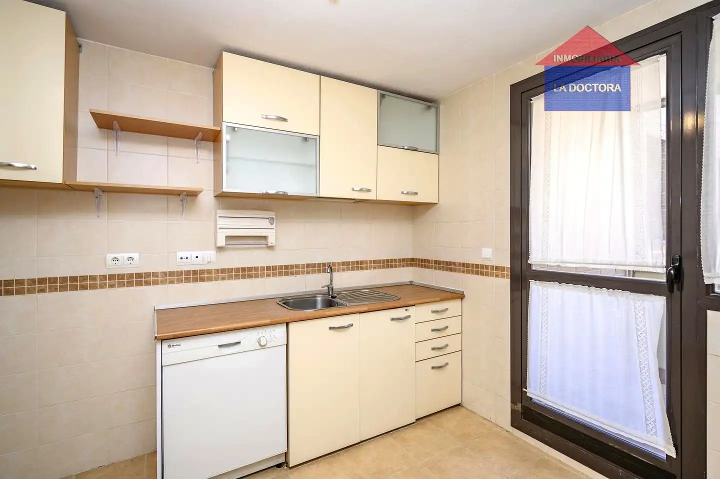 Cocina de Ático de alquiler en Navalcarnero con Aire acondicionado, Calefacción y Terraza