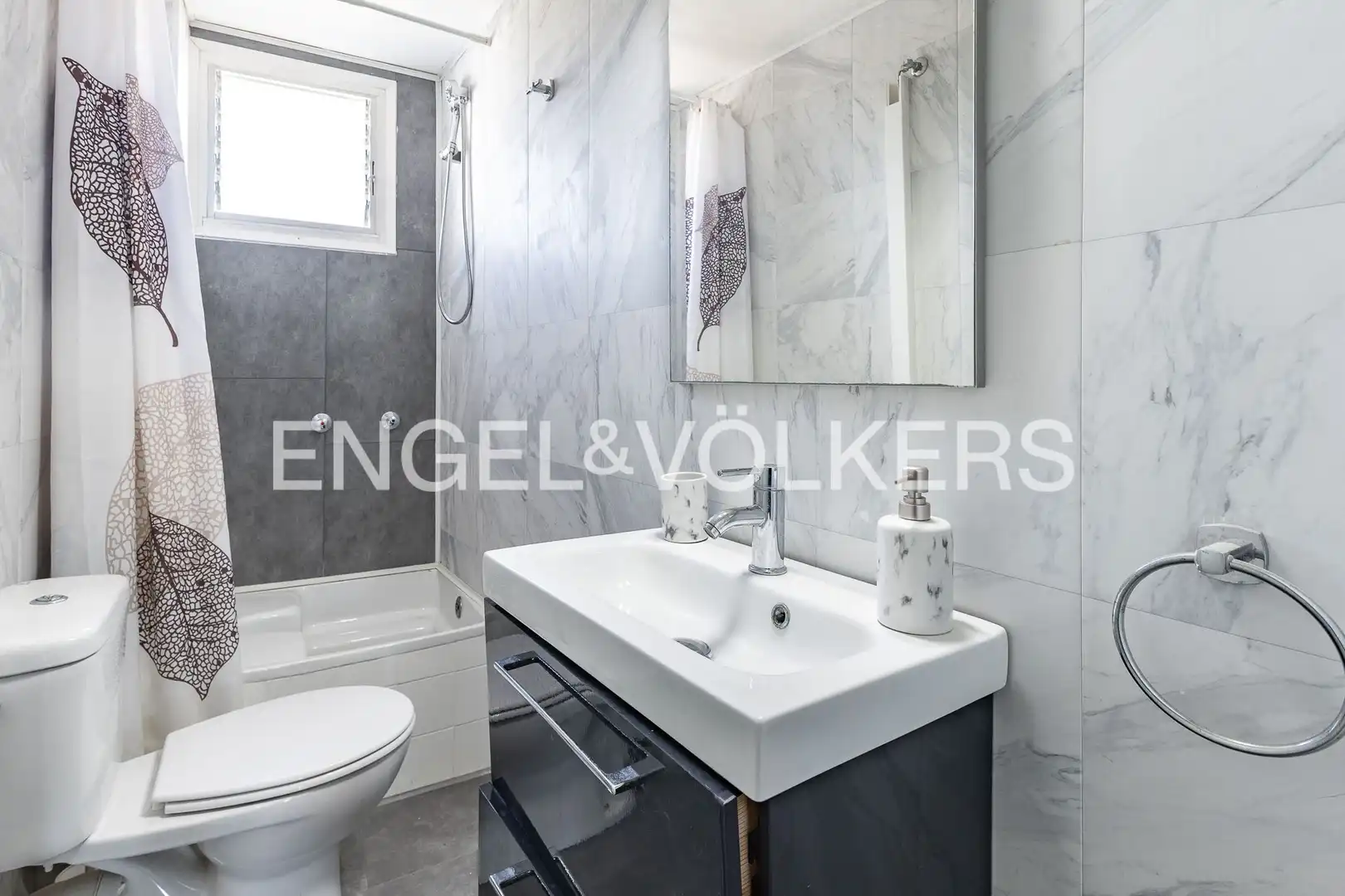 Bathroom of Flat for sale in Malgrat de Mar  with Heating, Parquet flooring and Terrace