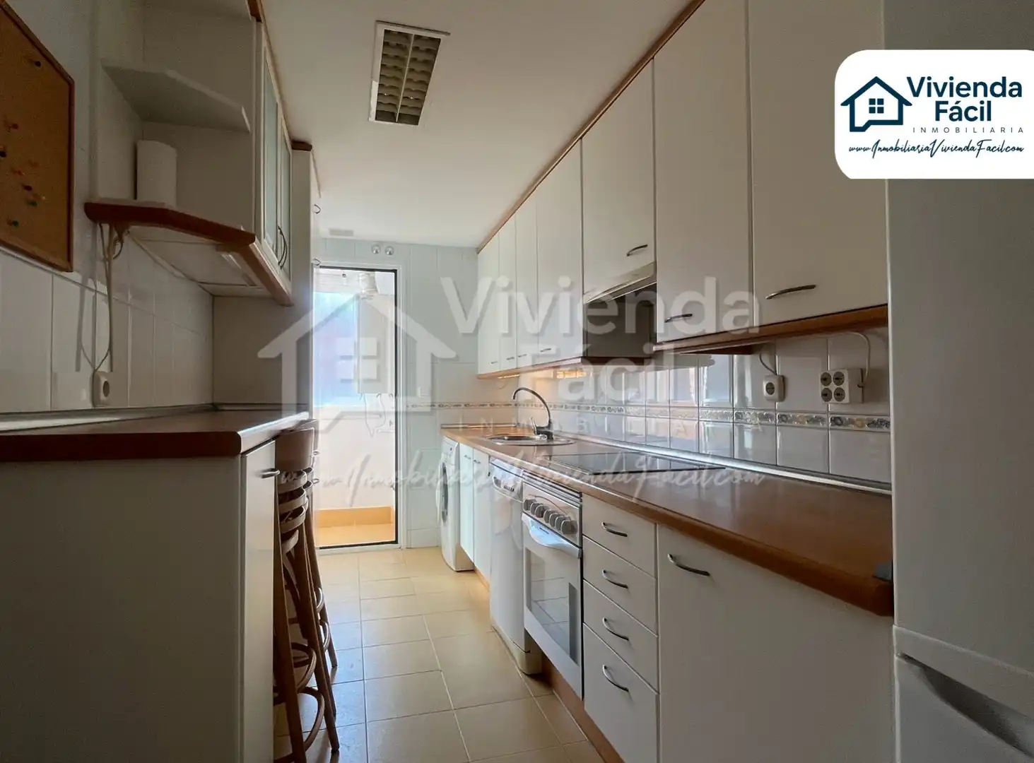 Flat for sale in Calle de María Tubau, Las Tablas