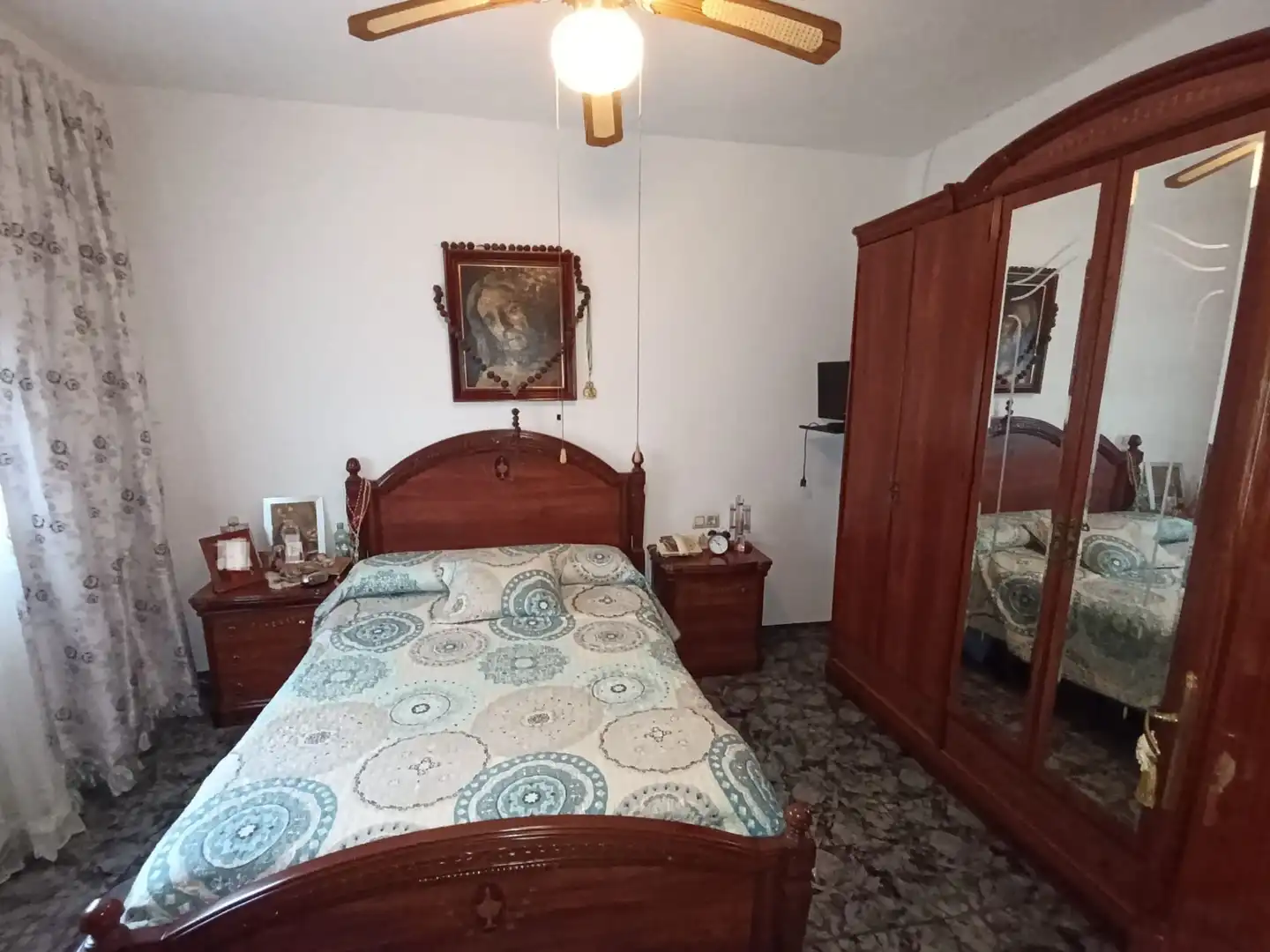 Dormitori de Casa o xalet en venda en Linares amb Aire condicionat, Calefacció i Terrassa