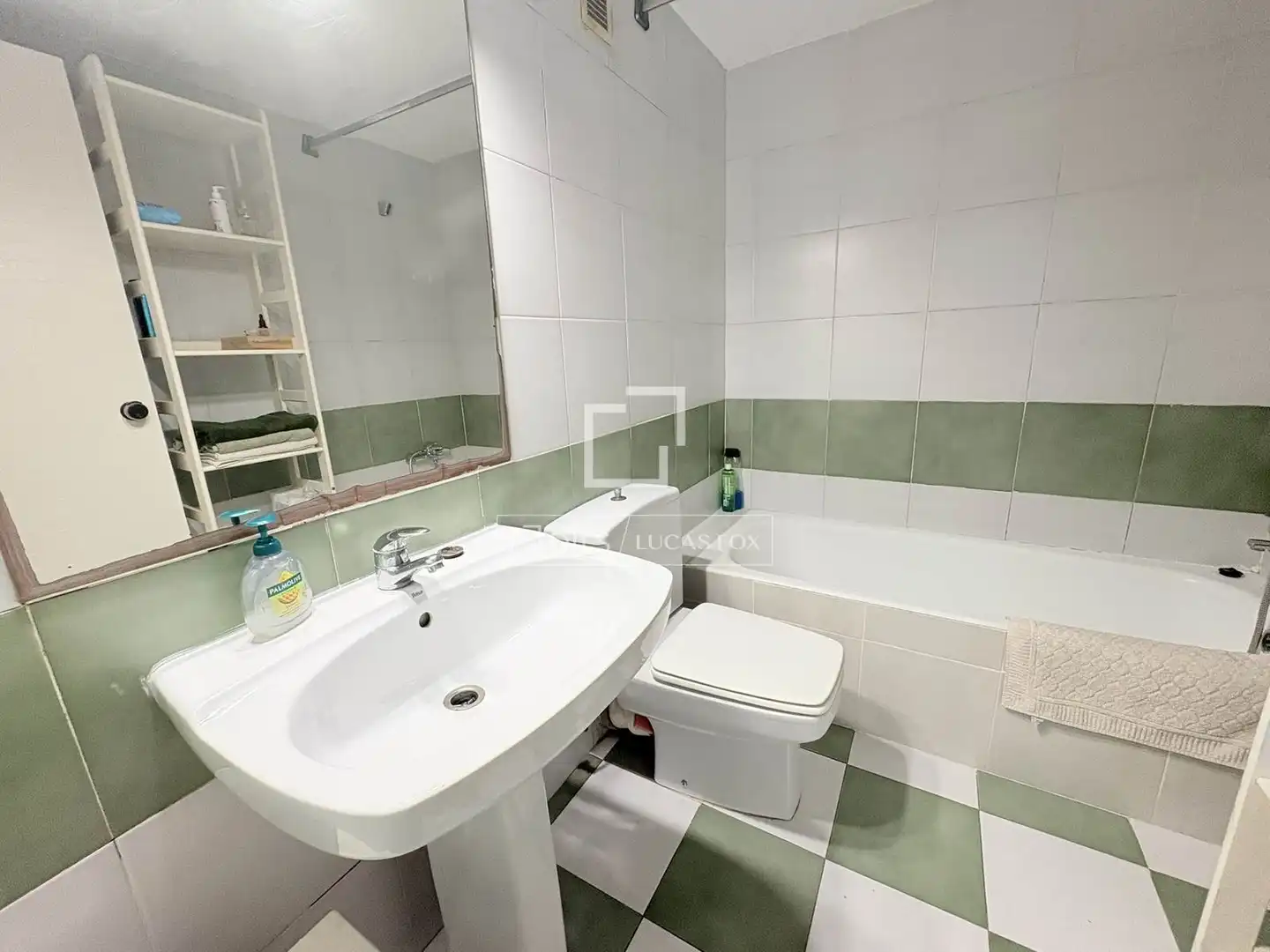 Baño de Piso de alquiler en Eivissa con Amueblado y Balcón