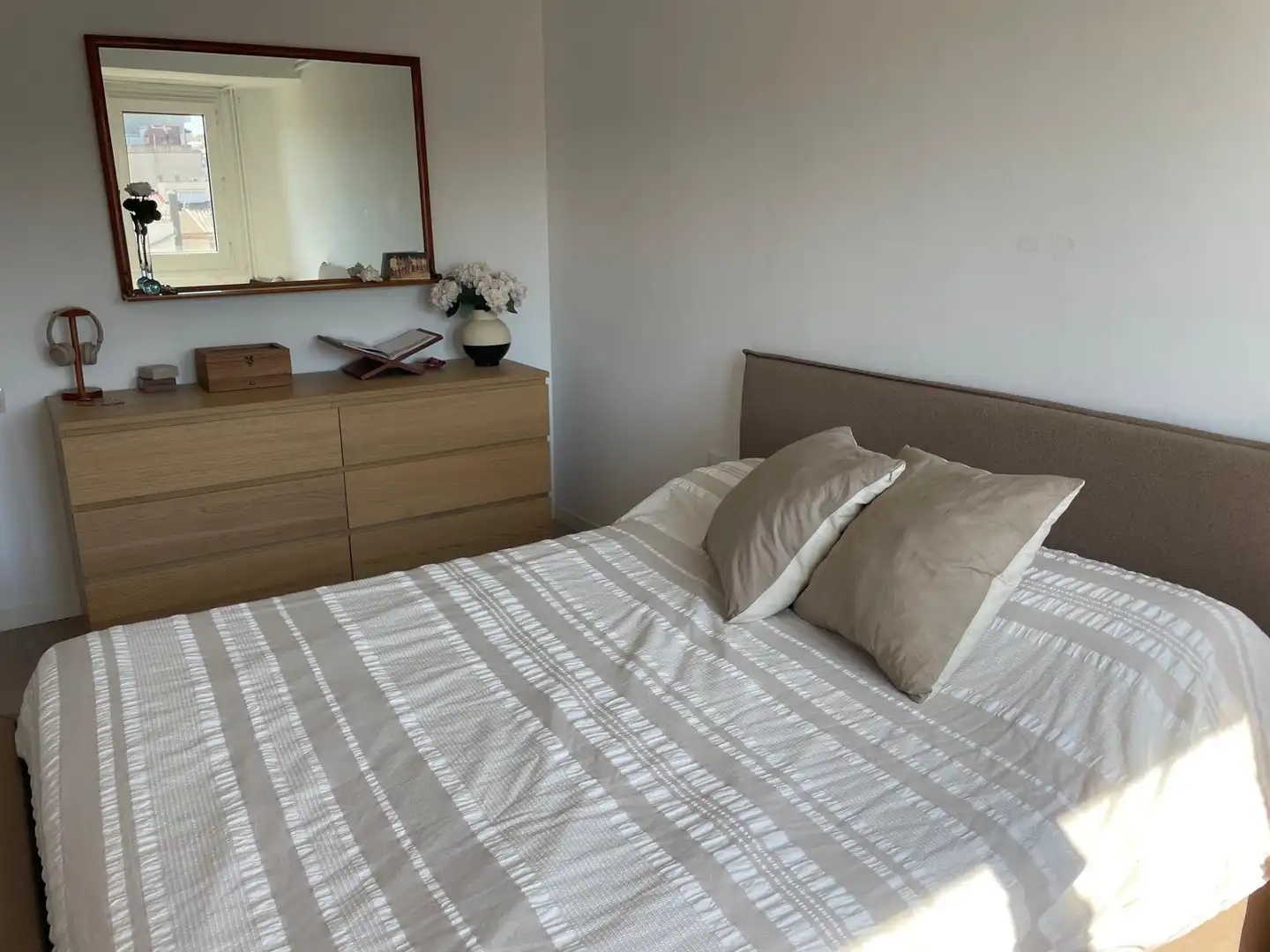 Schlafzimmer von Wohnung zum Verkauf in Terrassa mit Möbliert