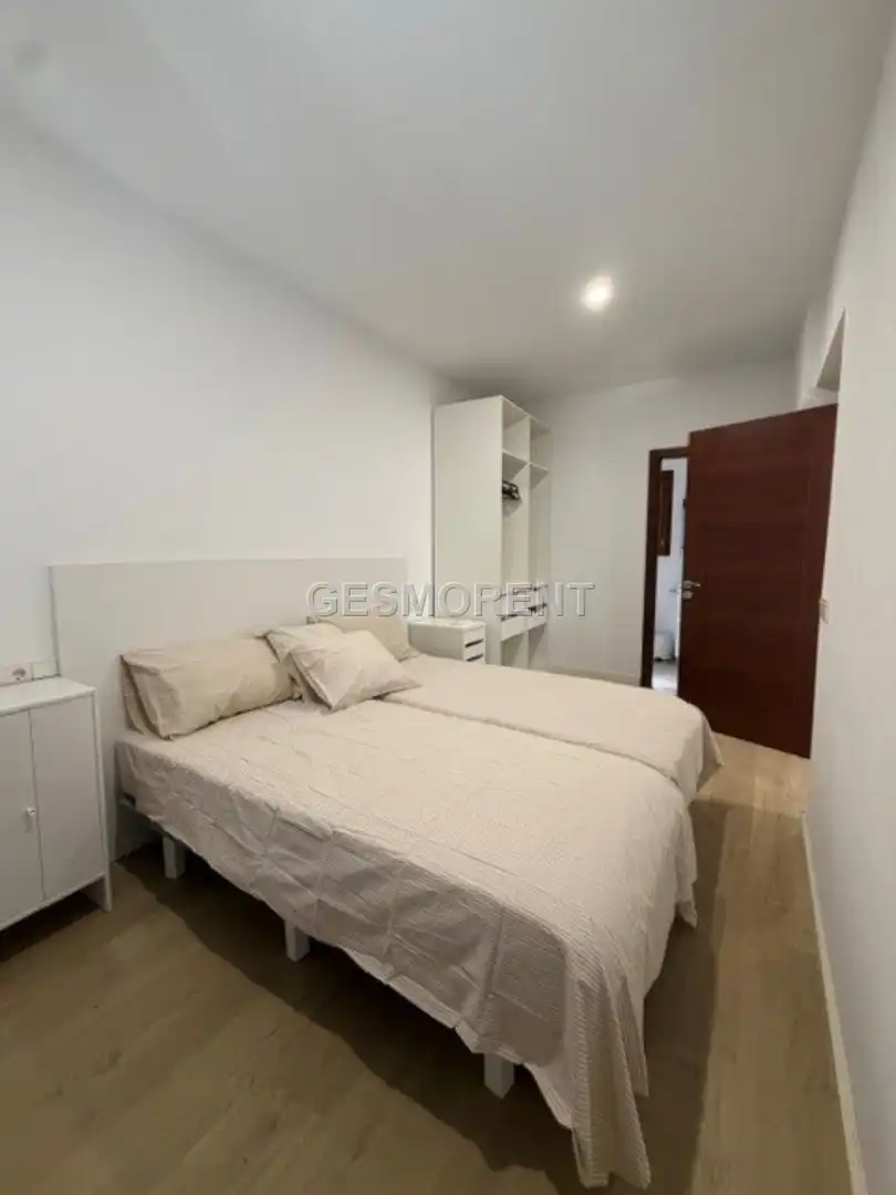 Bedroom of Flat for rent in  Palma de Mallorca  with Air Conditioner, Parquet flooring and Furnished