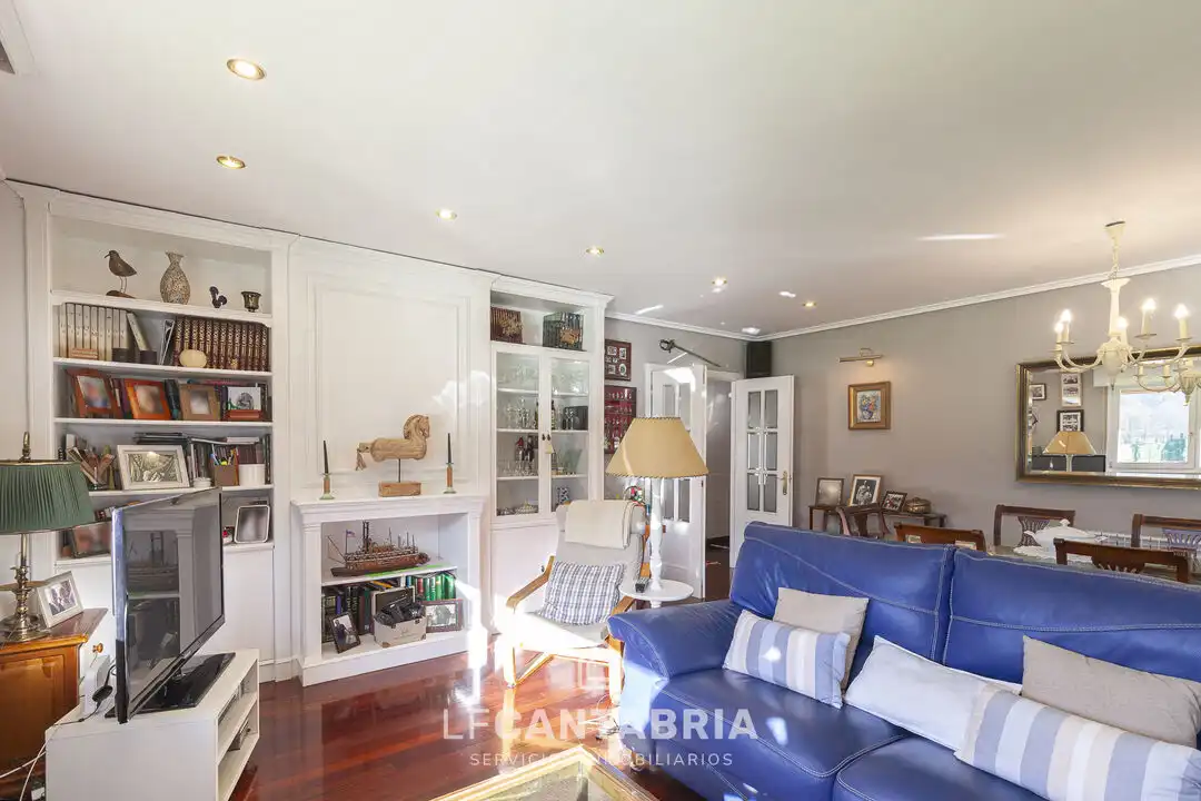 Sala de estar de Casa o chalet en venta en Liendo con Calefacción, Jardín privado y Piscina