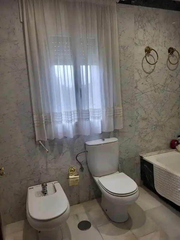 Bathroom of Houses for sale in Córdoba  with Air Conditioner, Private garden and Terrace