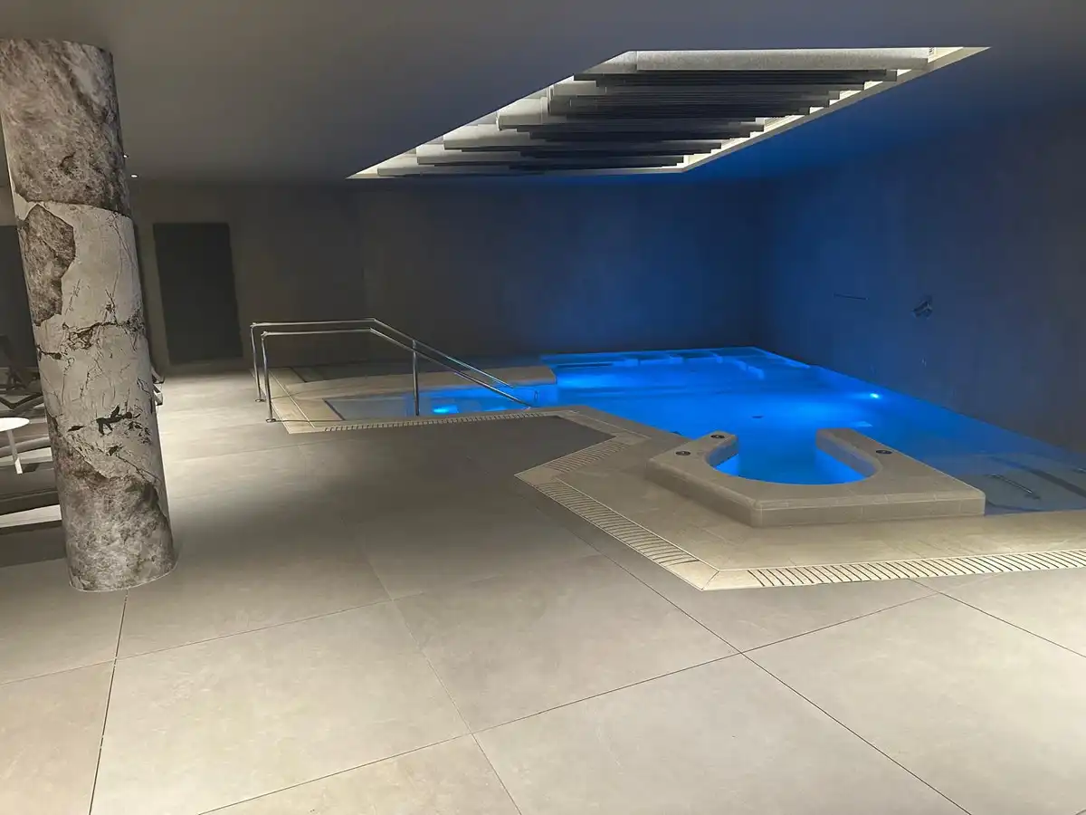 Swimming pool of Flat for sale in Marbella  with Air Conditioner, Terrace and Internet