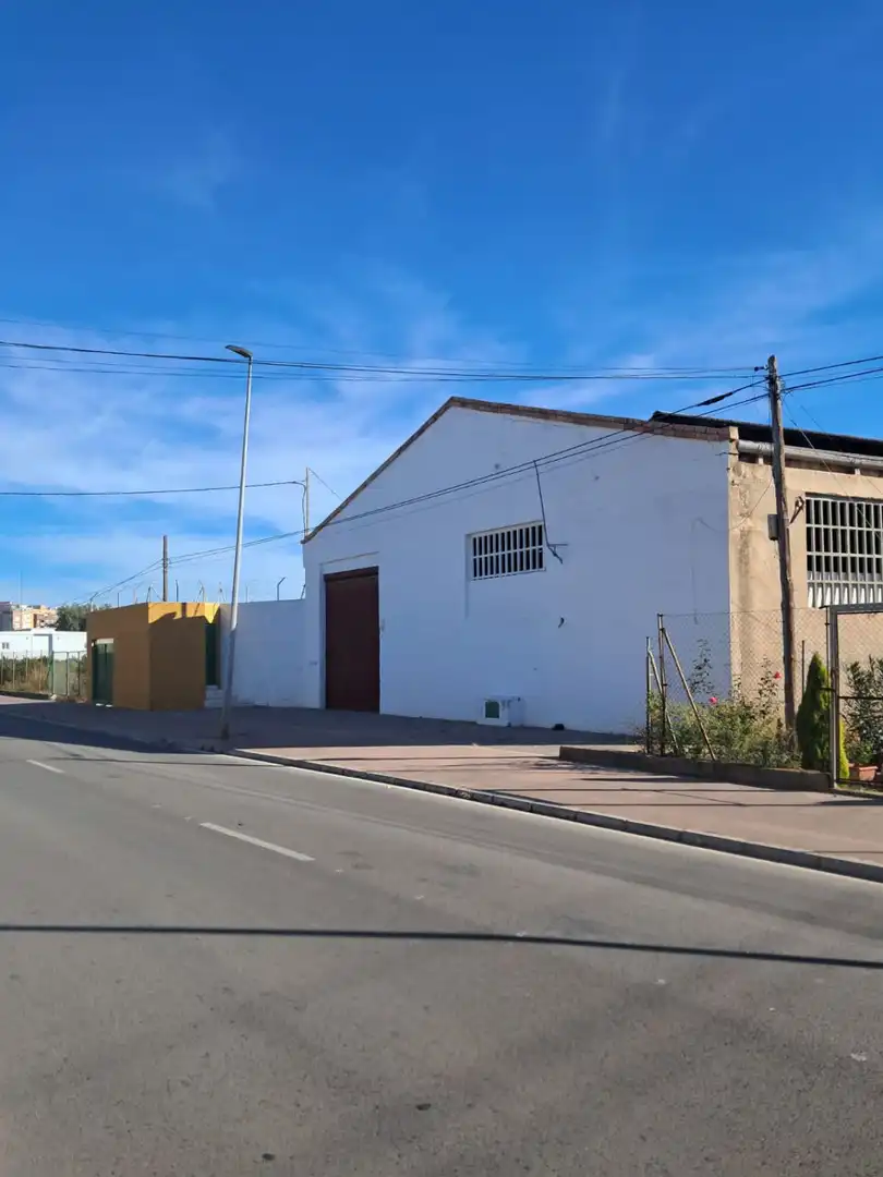 Außenansicht von Fabrikhallen zum Verkauf in Burriana / Borriana