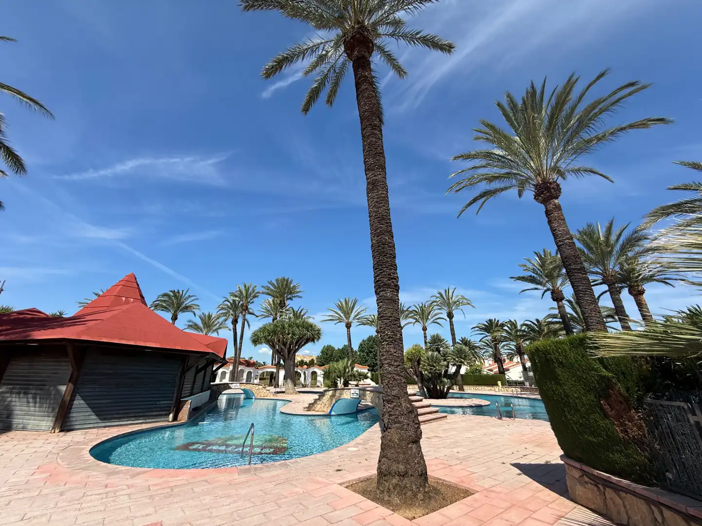 Piscina de Planta baja en venta en Dénia con Amueblado y Piscina comunitaria