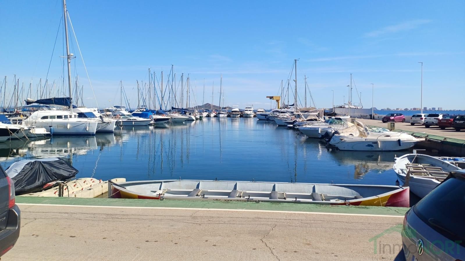 Vista exterior de Piso en venta en Cartagena