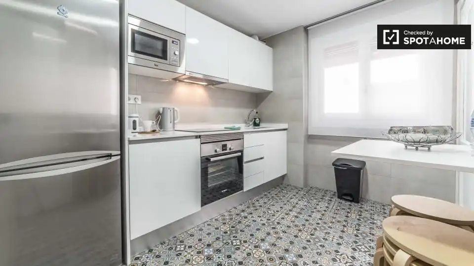 Kitchen of Flat for rent in Valencia  with Air Conditioner, Heating and Furnished