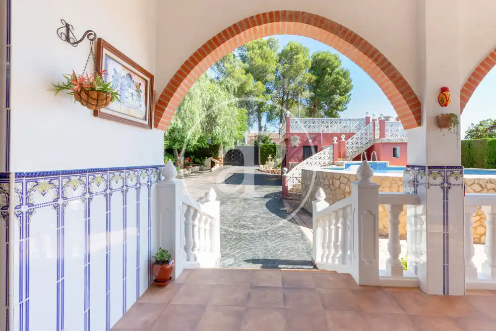 Casa o chalet en venta en Montroi / Montroy con Aire acondicionado, Calefacción y Jardín privado
