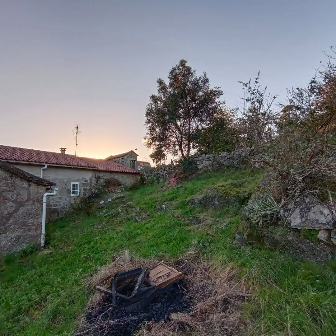 Casa o xalet en venda en Cotobade amb Jardí privat