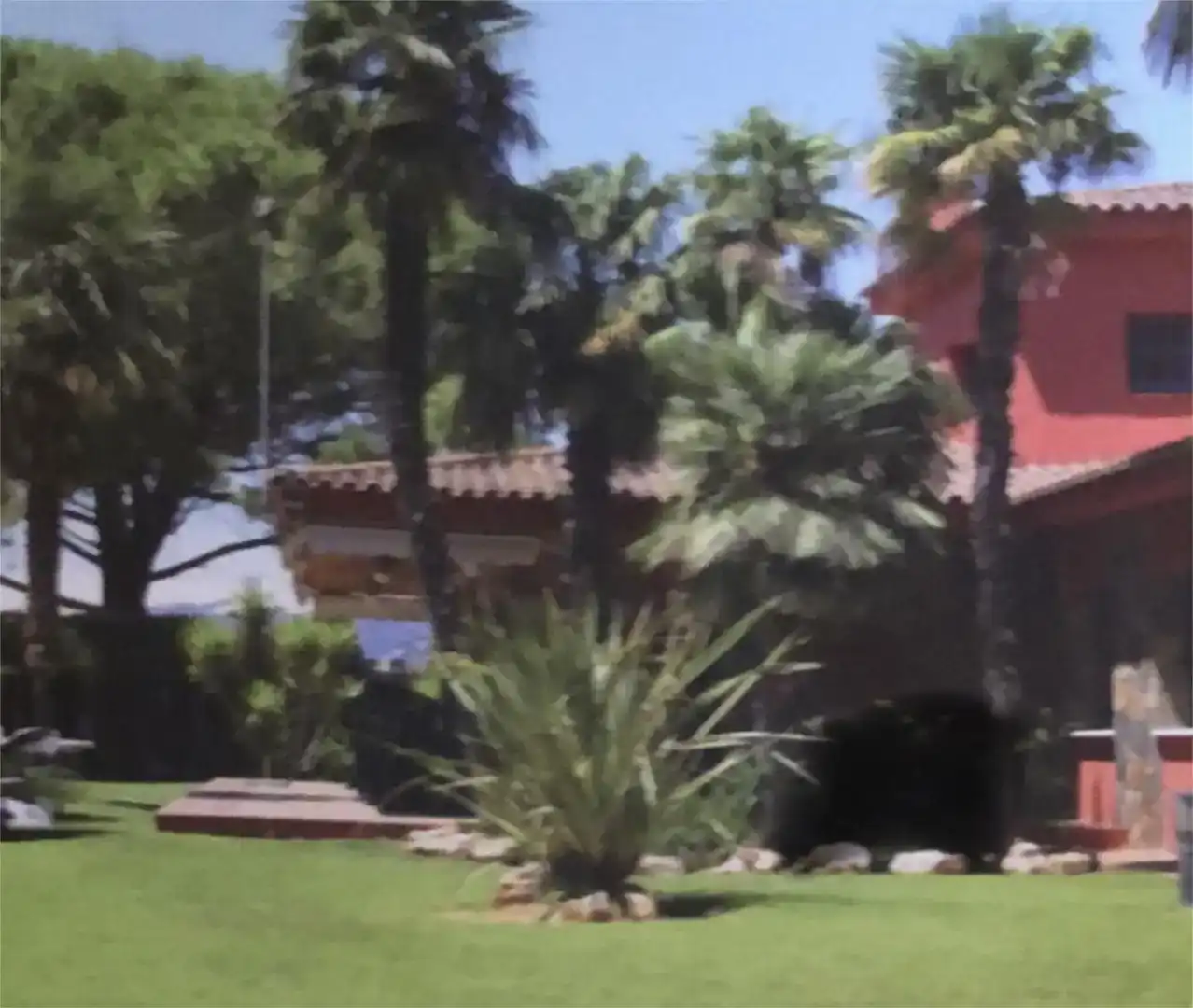 Vista exterior de Casa o xalet en venda en Vilallonga del Camp amb Jardí privat, Parquet i Traster