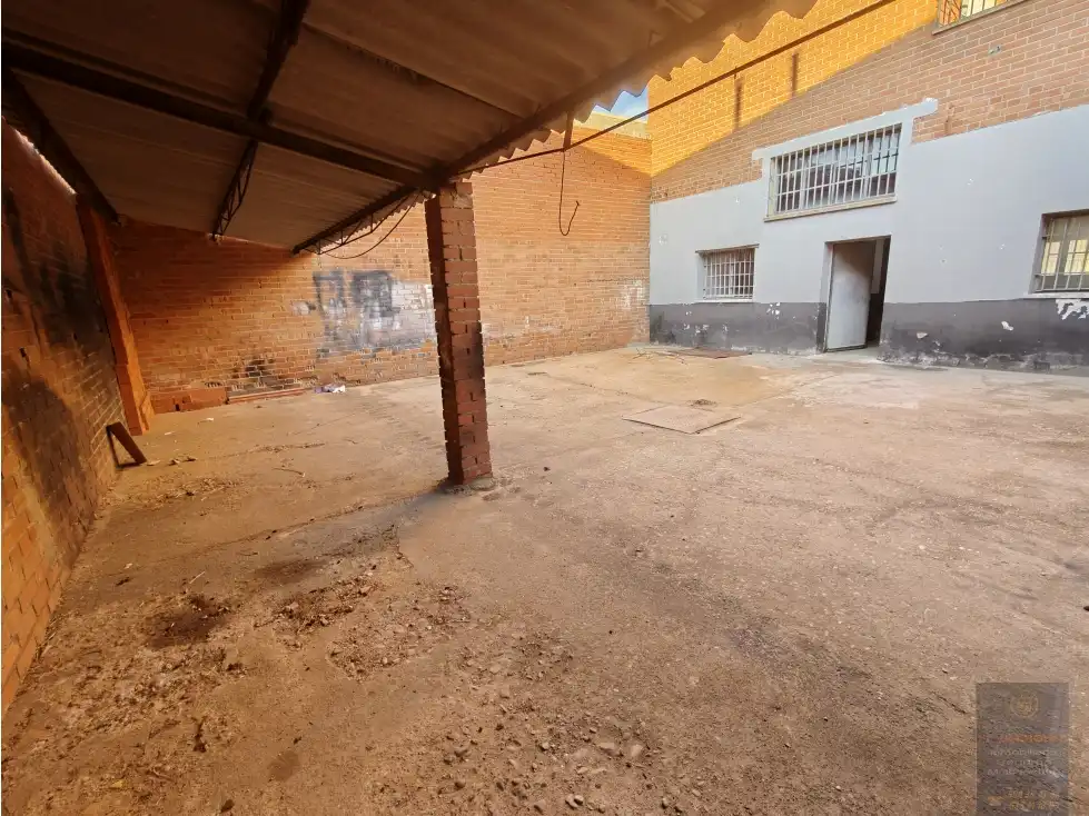 Nave industrial de alquiler en Torrijos