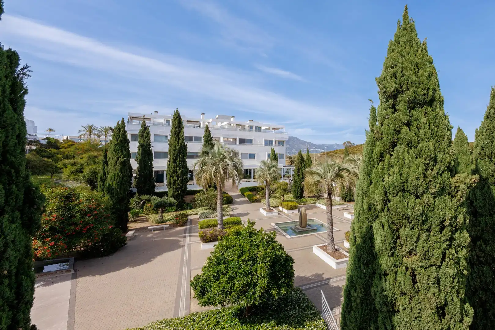 Vista exterior de Ático en venta en Mijas con Aire acondicionado, Calefacción y Jardín privado