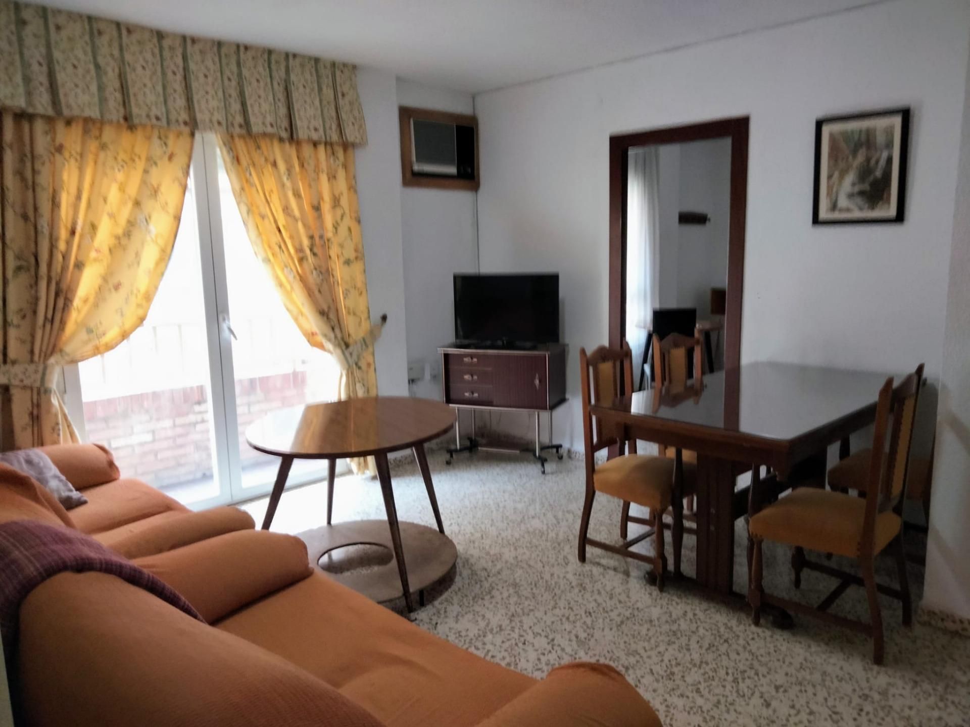 Sala d'estar de Apartament de lloguer en  Granada Capital amb Aire condicionat, Calefacció i Balcó