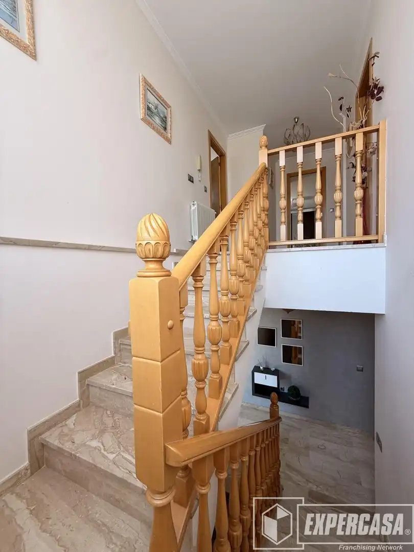 Casa o xalet en venda en Riba-roja de Túria amb Aire condicionat, Calefacció i Terrassa