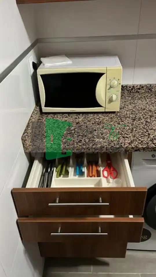 Cocina de Piso de alquiler en Ourense Capital  con Calefacción, Trastero y Amueblado