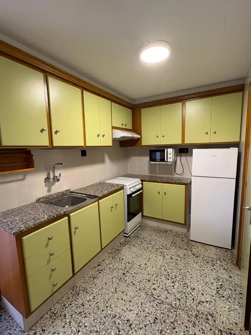 Flat with terrace to rent in Pardinyes, imagen 2